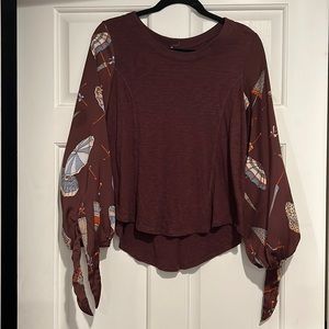 Cotton torso with viscose sleeves